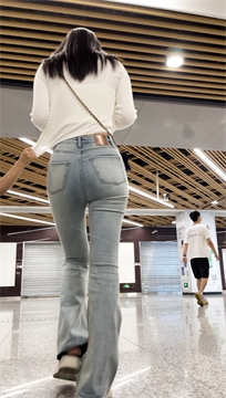 J196