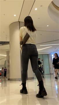 J118